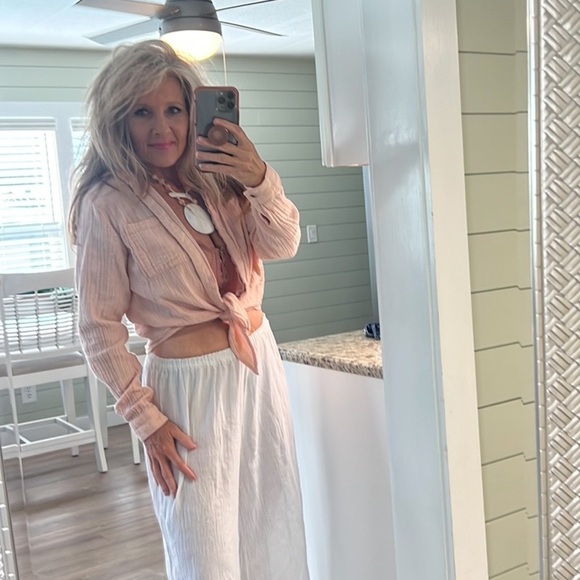 Sim & Sam,Incredibly Soft & So Romantic, Button-Front w/Tie,Excellent Condition - Picture 8 of 10